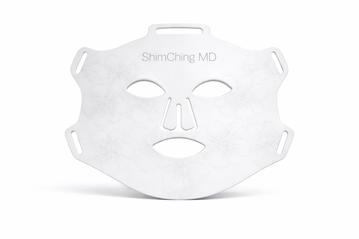 LEDフェイスマスク シルバー Shim Ching MD LED Face Light Therapy Mask | Asia Pacific Aesthetics
