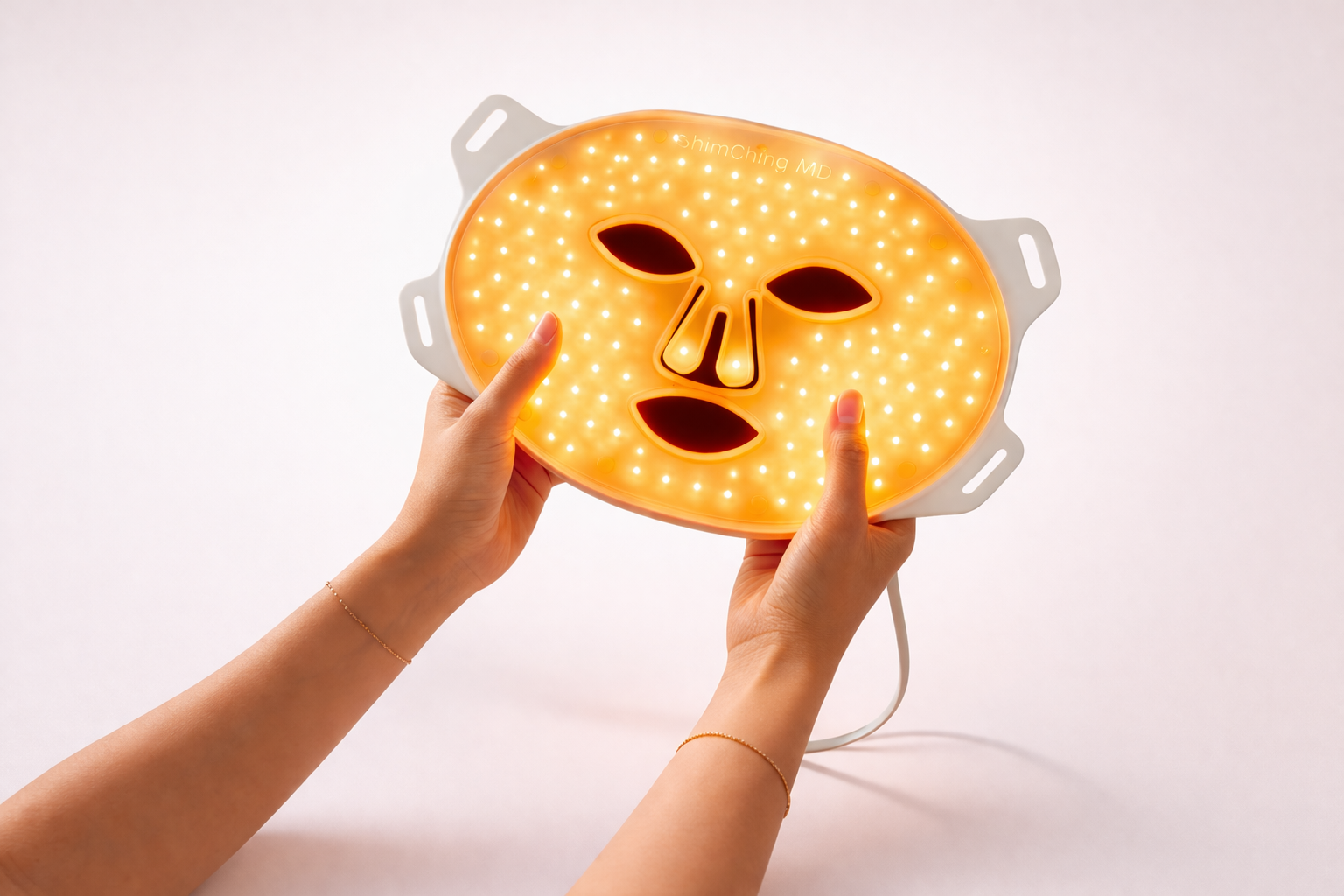 Shim Ching MD LED Face, Neck & Décolleté Light Therapy Mask